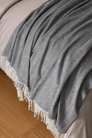 Bamboo Herringbone Tassel Throw