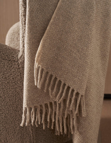Lucia Throw
