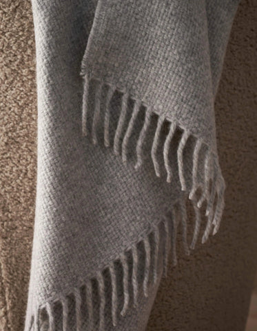 Lucia Throw