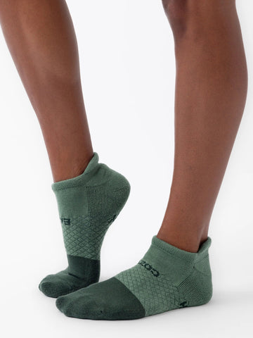 Women's Essential Ankle Sock 4-Pack - Last Chance