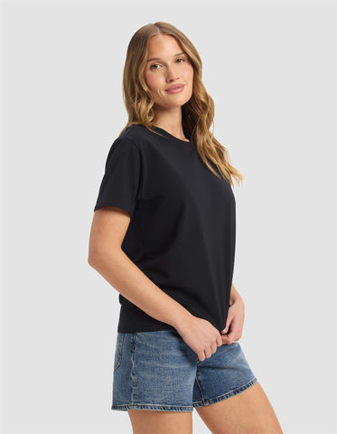 Women's Go-To Tee