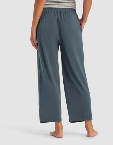 Women's Studio Cropped Wide Leg Pant