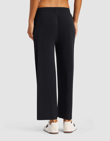 Women's Studio Cropped Wide Leg Pant