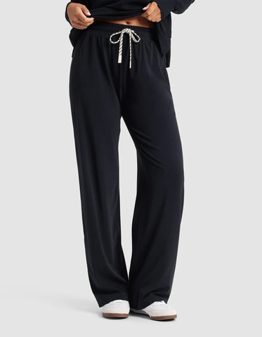 Women's Studio Wide Leg Pant